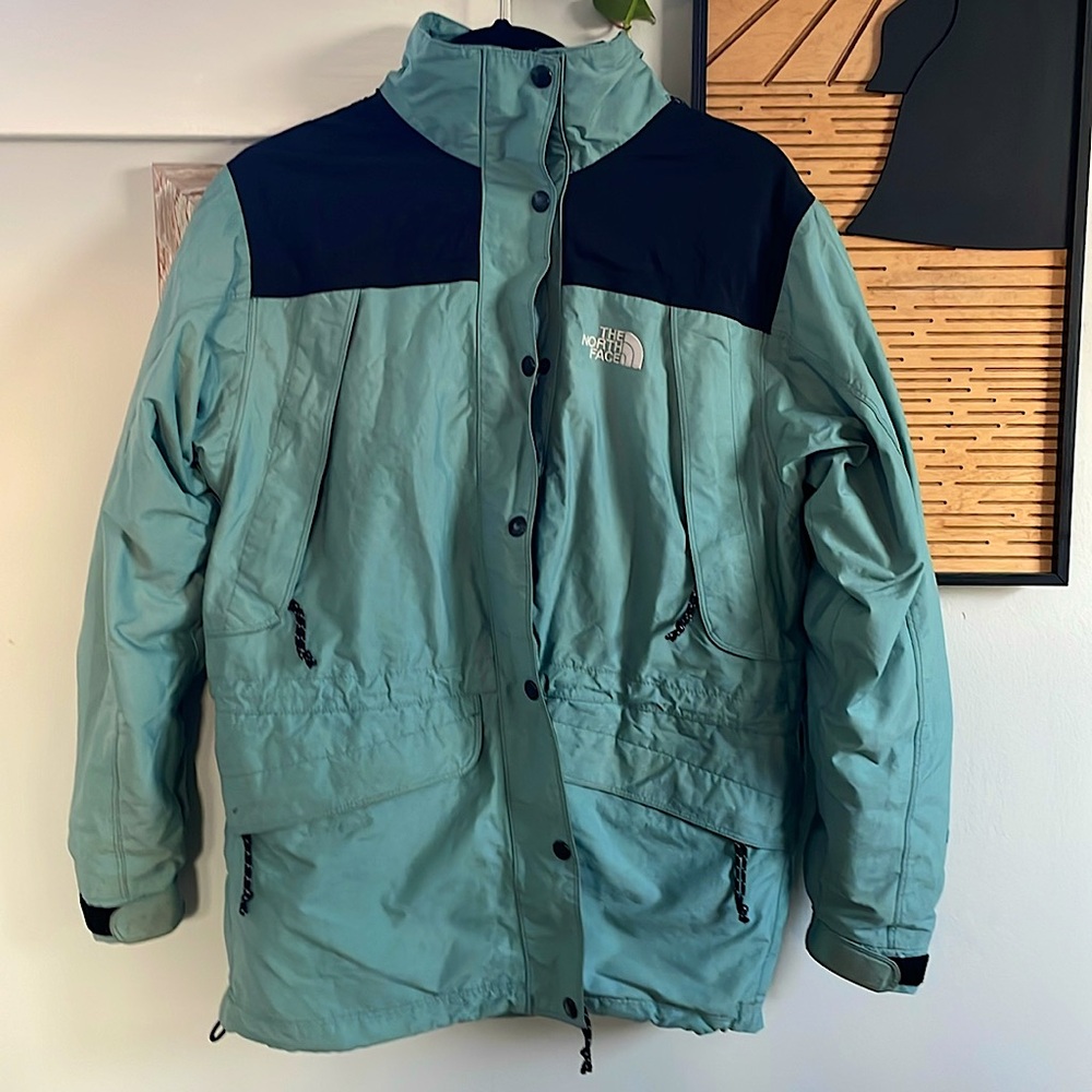 North Face HyVent hooded ski jacket ❄️